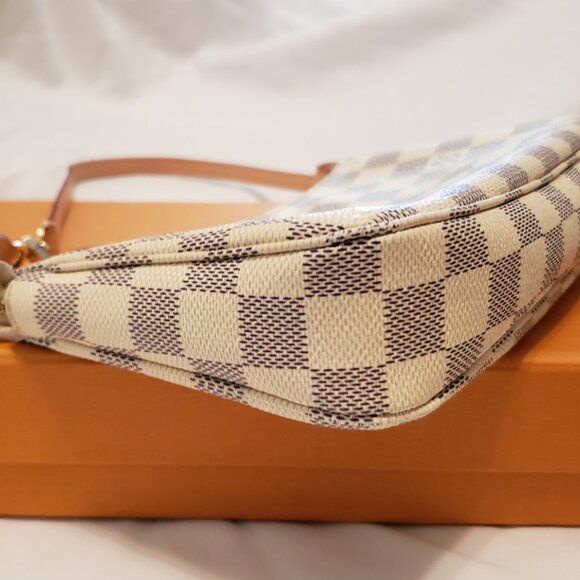 "SOLD"Louis Vuitton Pochette Accessoires Damier Azur NM 2019 - Picture 8 of 11